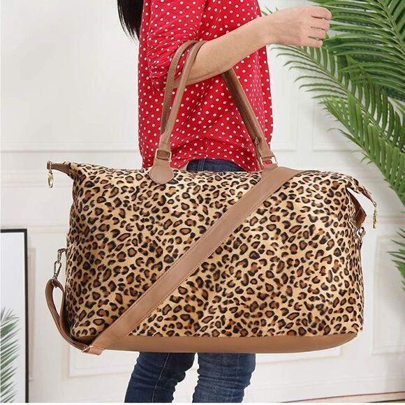 Leopard Print Duffle - Picture 1 of 3
